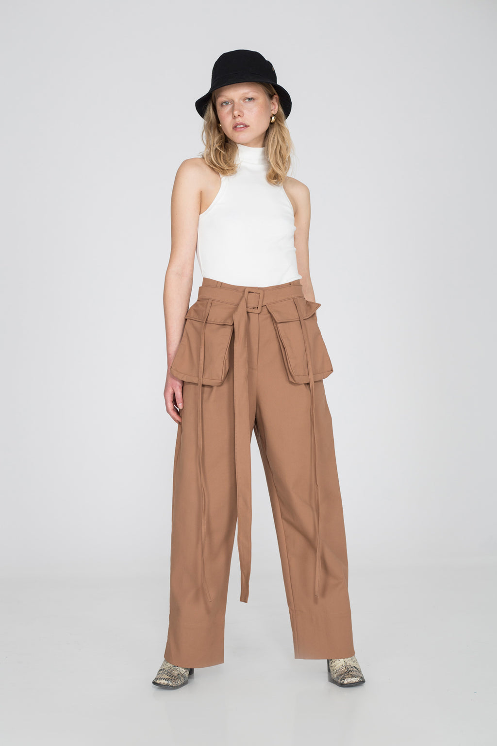 Pants with belt cargo